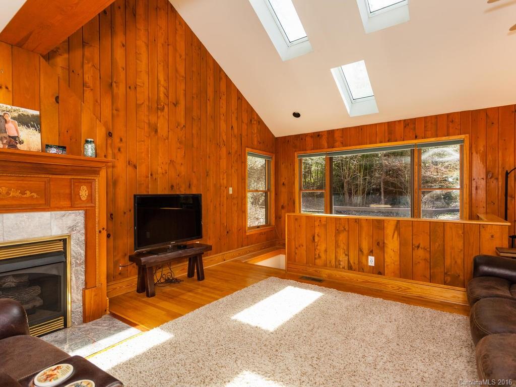 17 Bee Ridge Road Asheville NC 28803