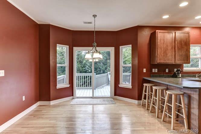 21 Scottish Circle Asheville NC 28803