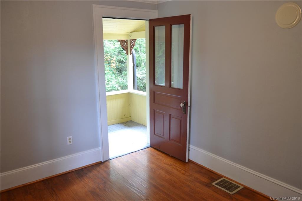 132 Mount Clare Avenue Asheville NC 28801