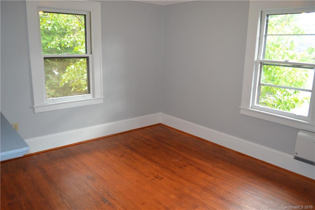 132 Mount Clare Avenue Asheville NC 28801