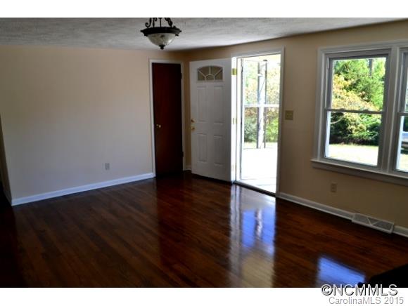54 Oak Hill Circle Asheville NC 28806