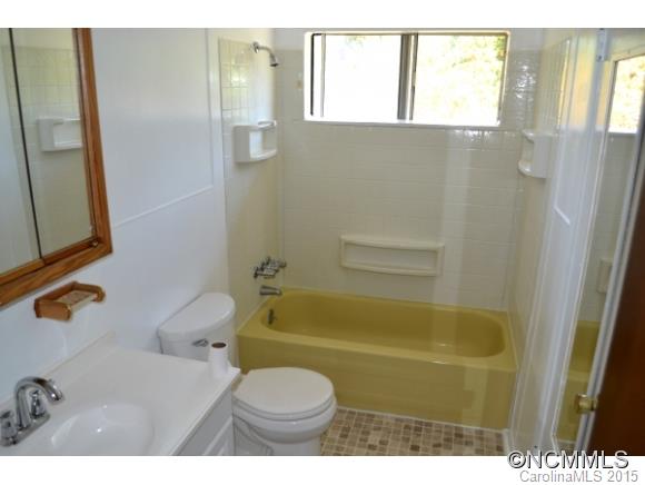 54 Oak Hill Circle Asheville NC 28806