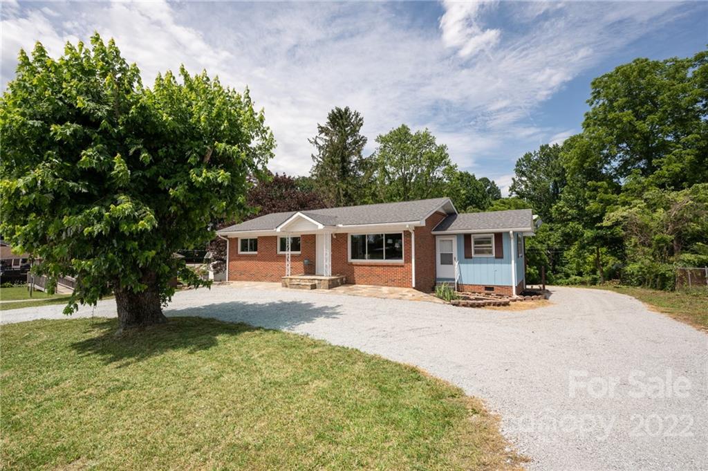 163 Fairground Avenue Hendersonville NC 28792