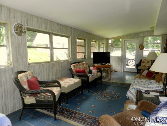27 Oakley Dogwood Drive Asheville NC 28803