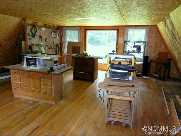 27 Oakley Dogwood Drive Asheville NC 28803