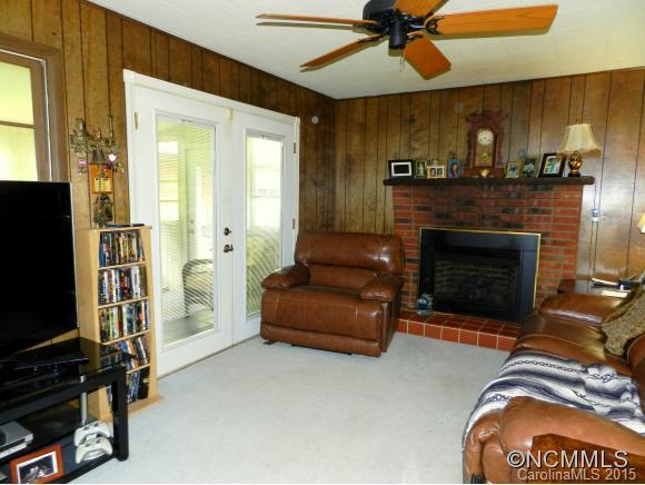 27 Oakley Dogwood Drive Asheville NC 28803