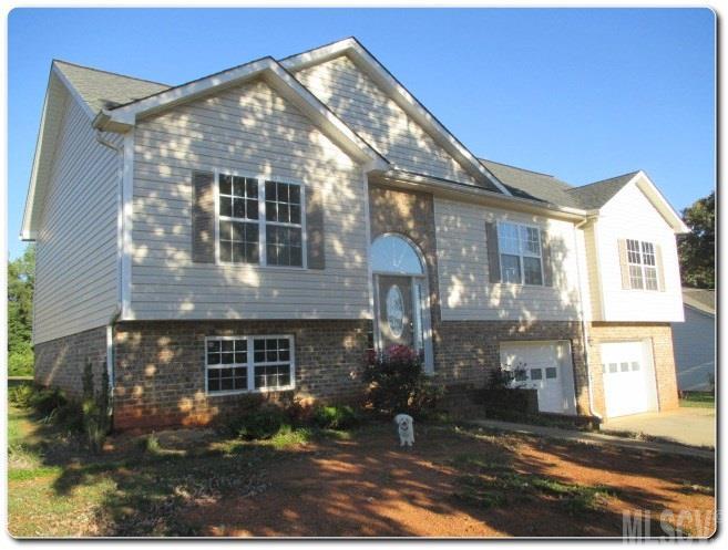 1836 Woodleaf Court Conover NC 28613