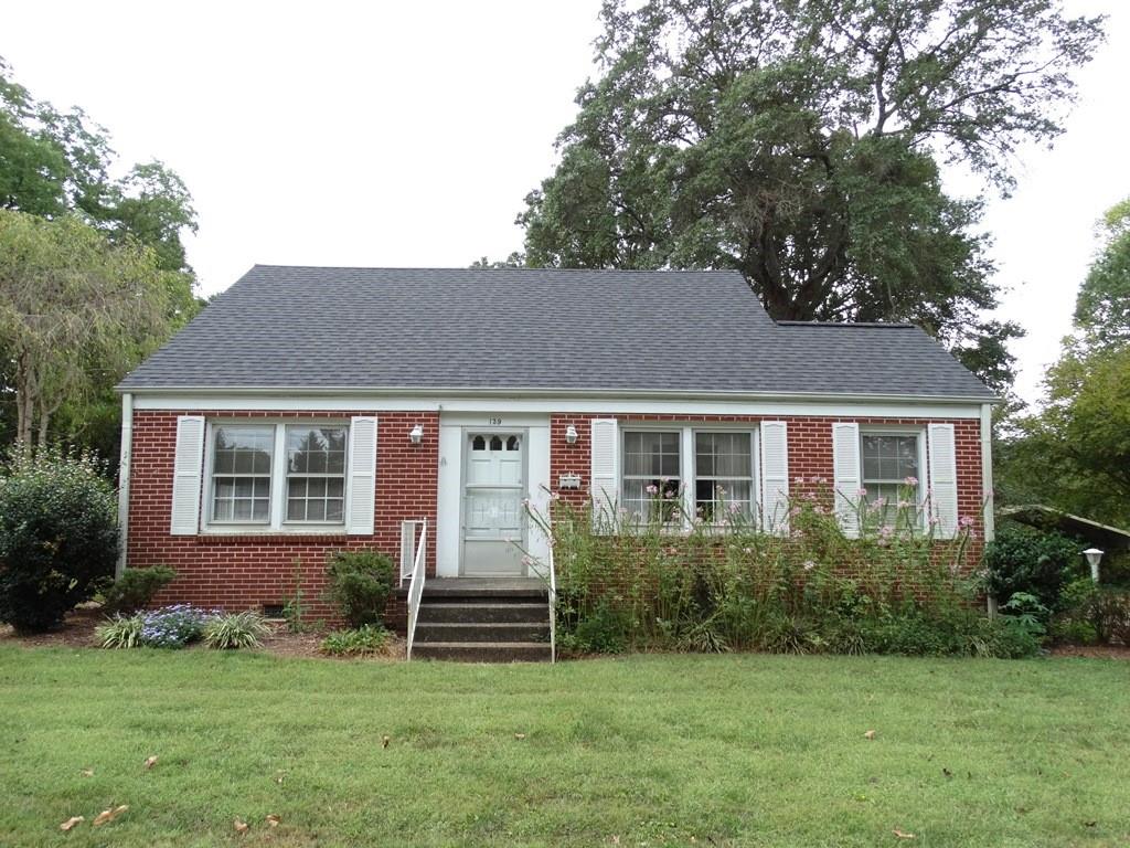 139 13th Avenue Nw Hickory NC 28601
