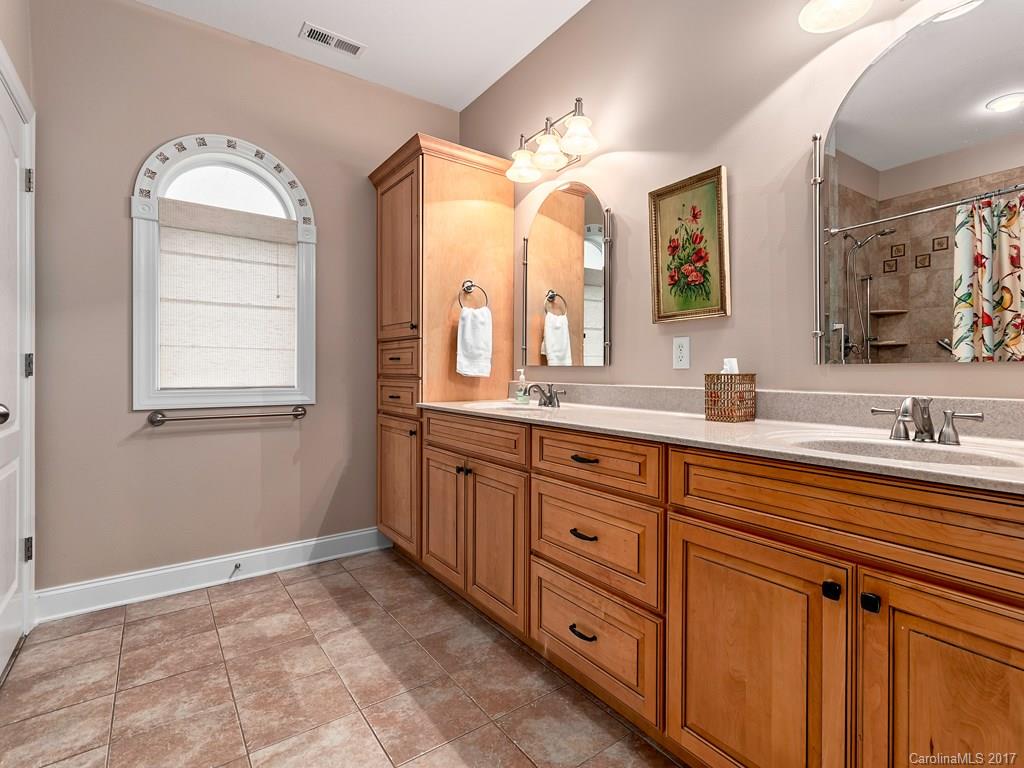 22 Ocaso Drive Asheville NC 28806