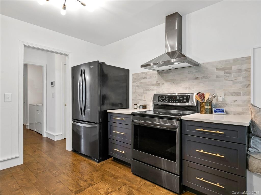 214 E Farm Creek Drive Asheville NC 28806