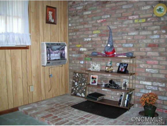 135 Rainbow Lane Candler NC 28715