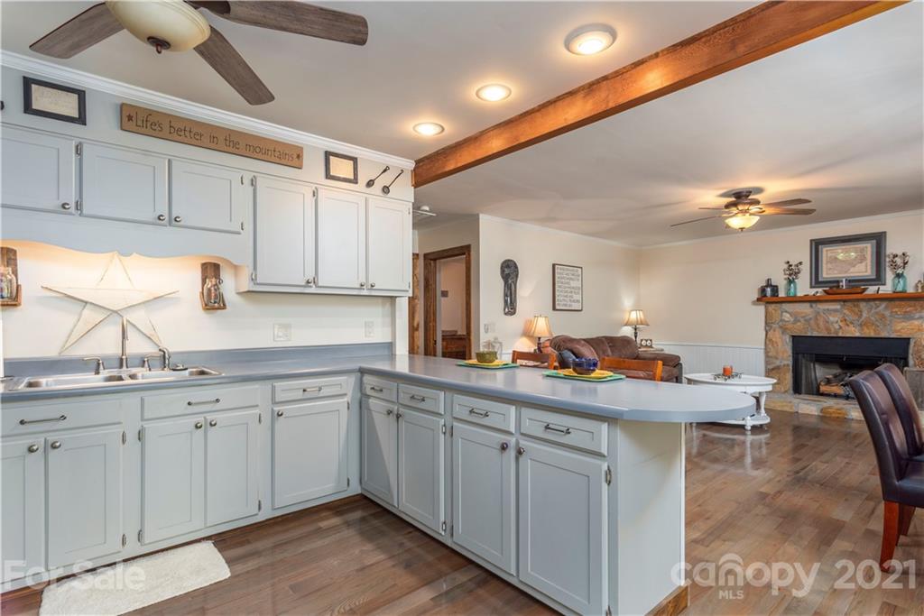 358 Apple Tree Court Waynesville NC 28786