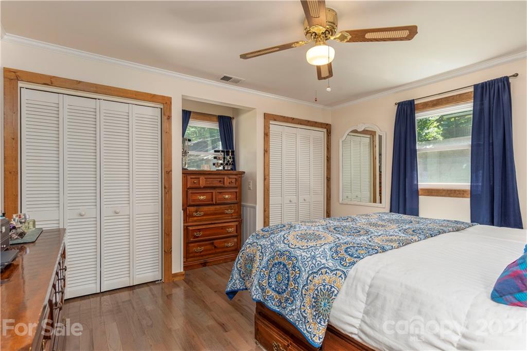 358 Apple Tree Court Waynesville NC 28786