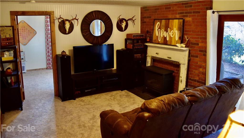 358 Apple Tree Court Waynesville NC 28786
