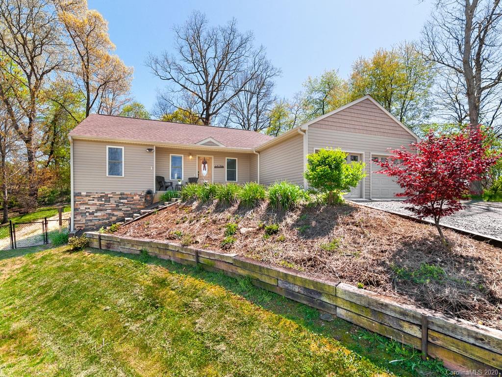 24 Whisper Willow Drive Fairview NC 28730
