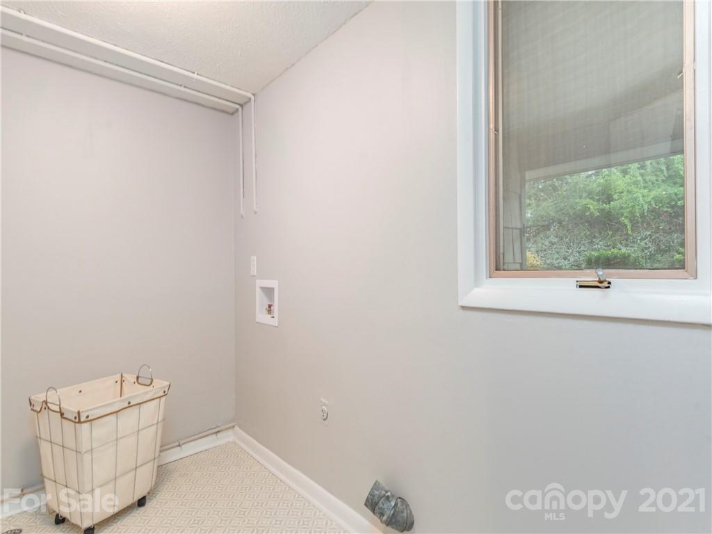 82 Chelsea Road Waynesville NC 28786
