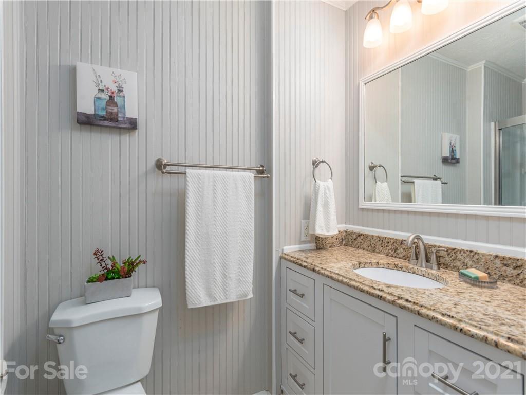 82 Chelsea Road Waynesville NC 28786