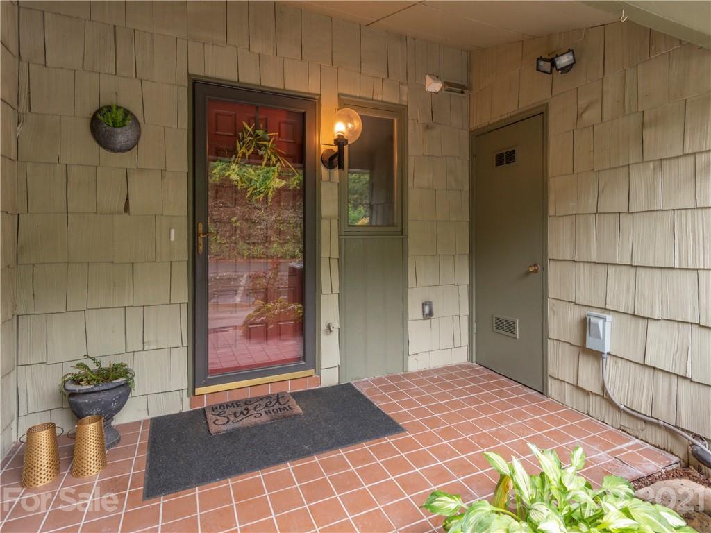 82 Chelsea Road Waynesville NC 28786