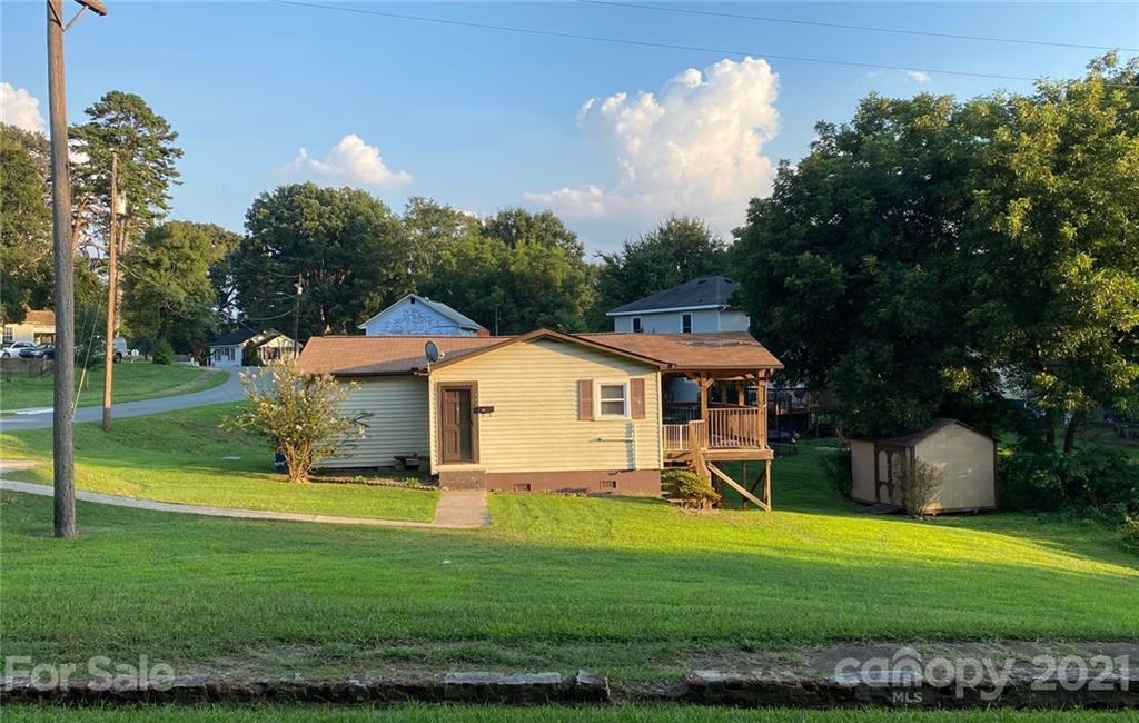 201 Adrian Street Mount Holly NC 28120