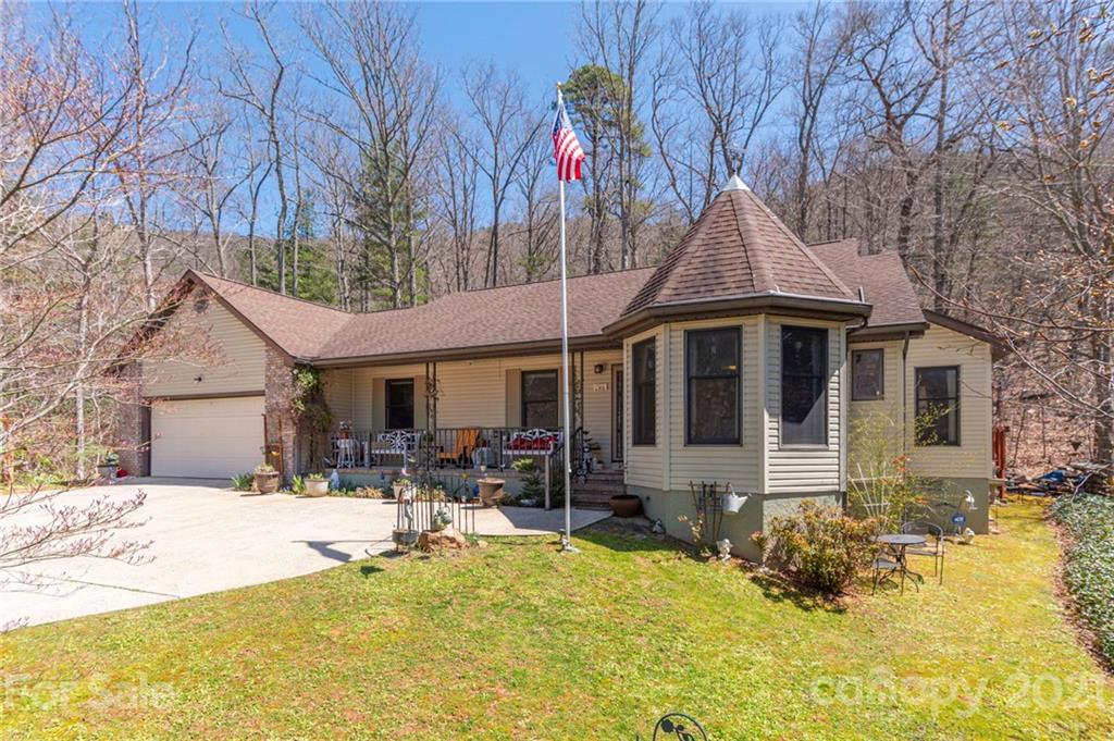 163 Woodburn Drive Swannanoa NC 28778