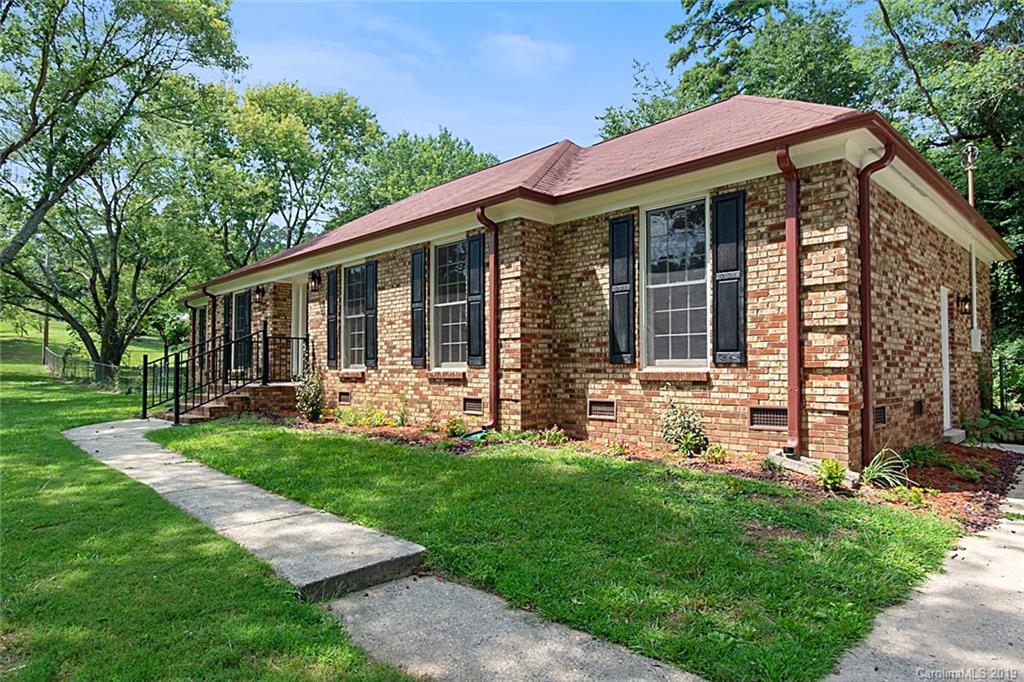 1802 Laurel Lane Gastonia NC 28054