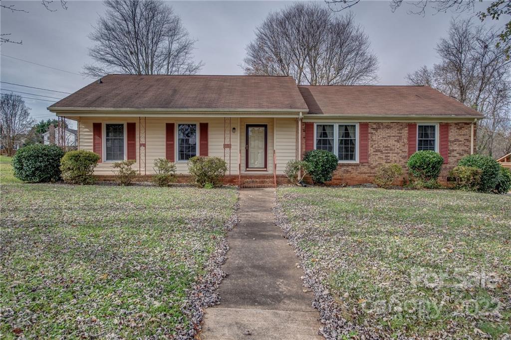 1216 Huntsmoor Drive Gastonia NC 28054