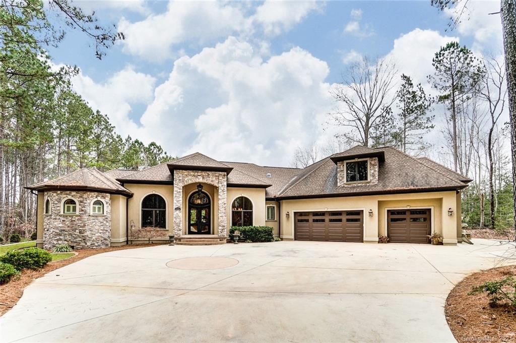 6656 Harbor Oaks Drive Denver NC 28037
