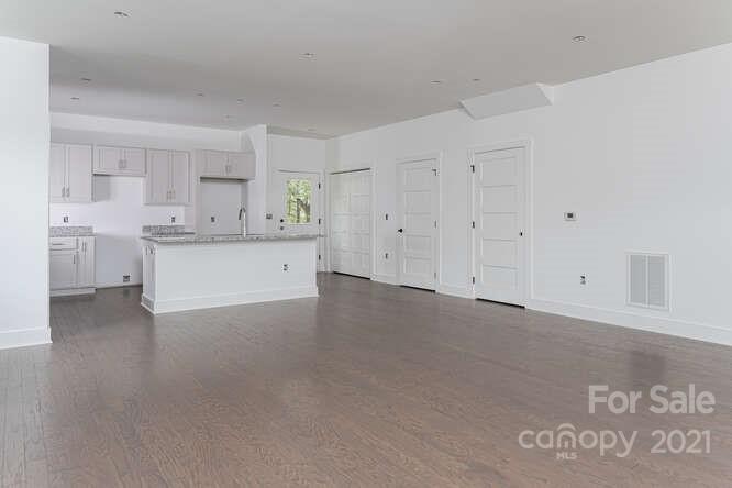 128 Hartman Lane Candler NC 28715