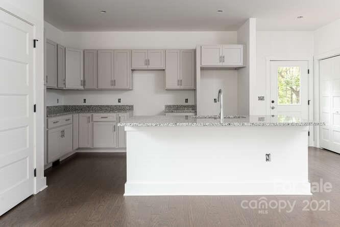 128 Hartman Lane Candler NC 28715