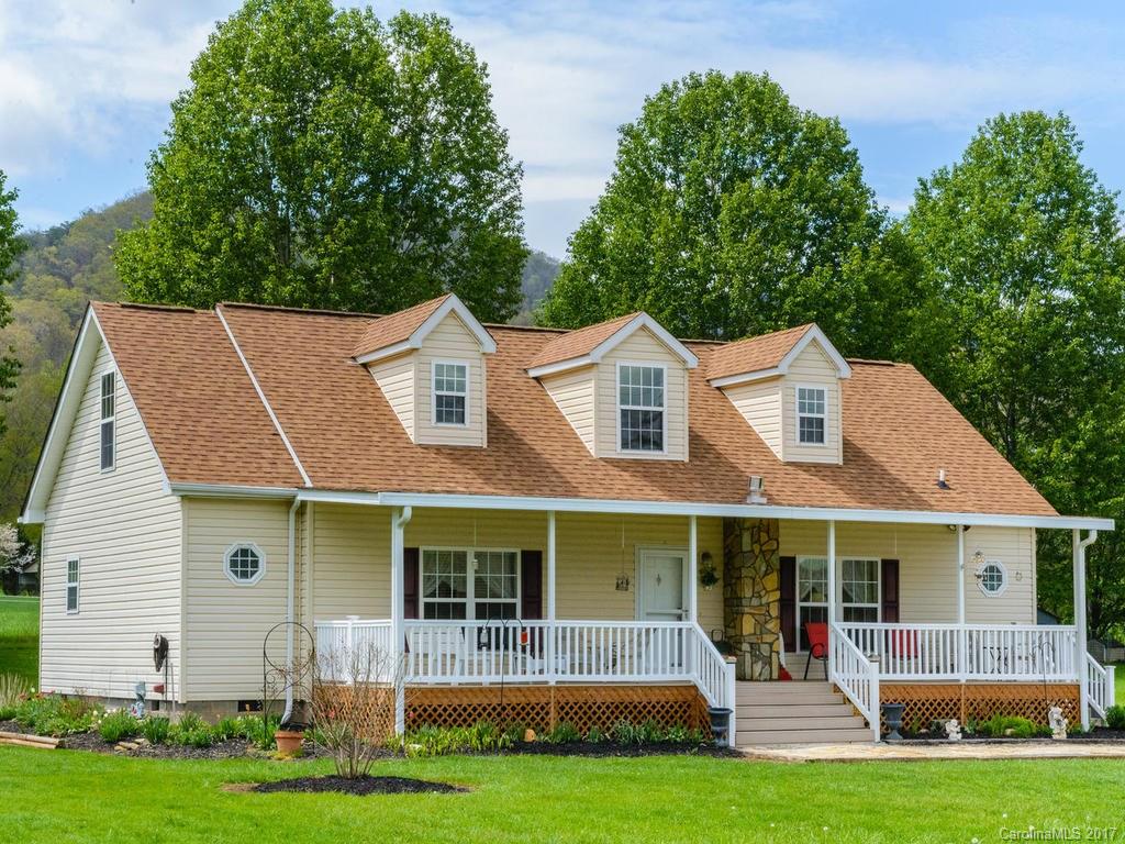 1746 Lake Logan Road Waynesville NC 28786