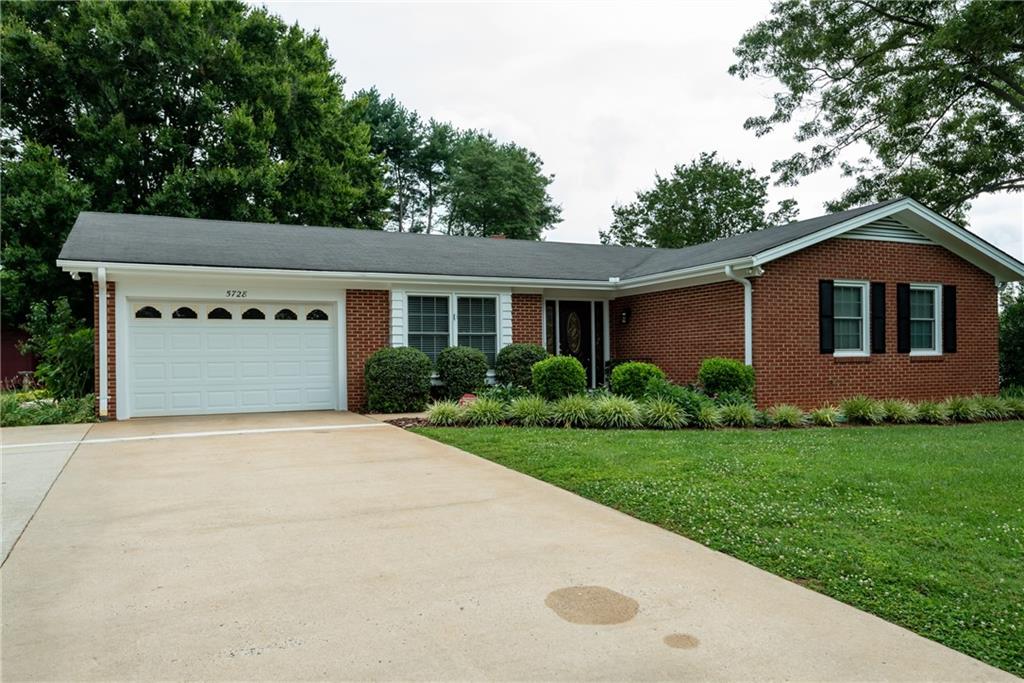 5728 Valley Field Road Hickory NC 28602