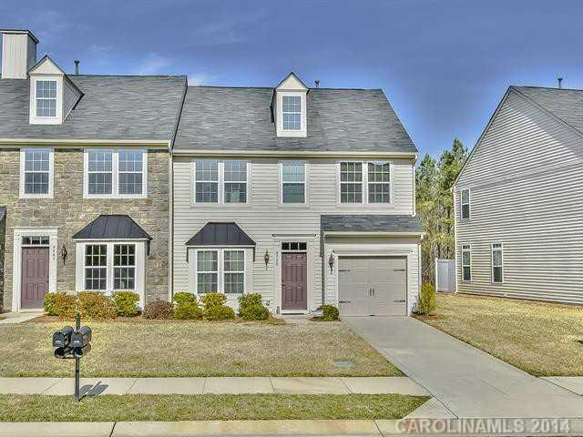 9760 Springholm Drive Charlotte NC 28278