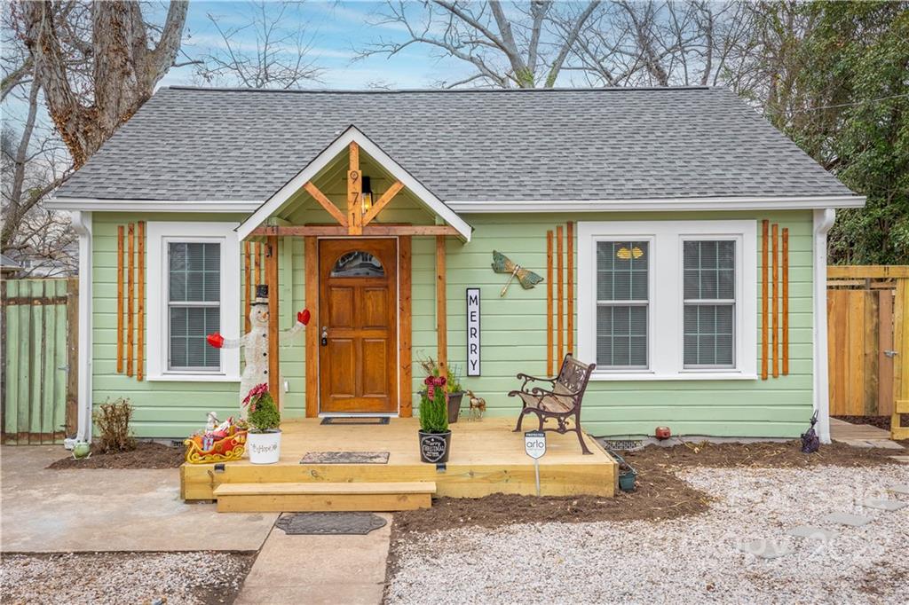 971 9th Street Drive NE Hickory NC 28601