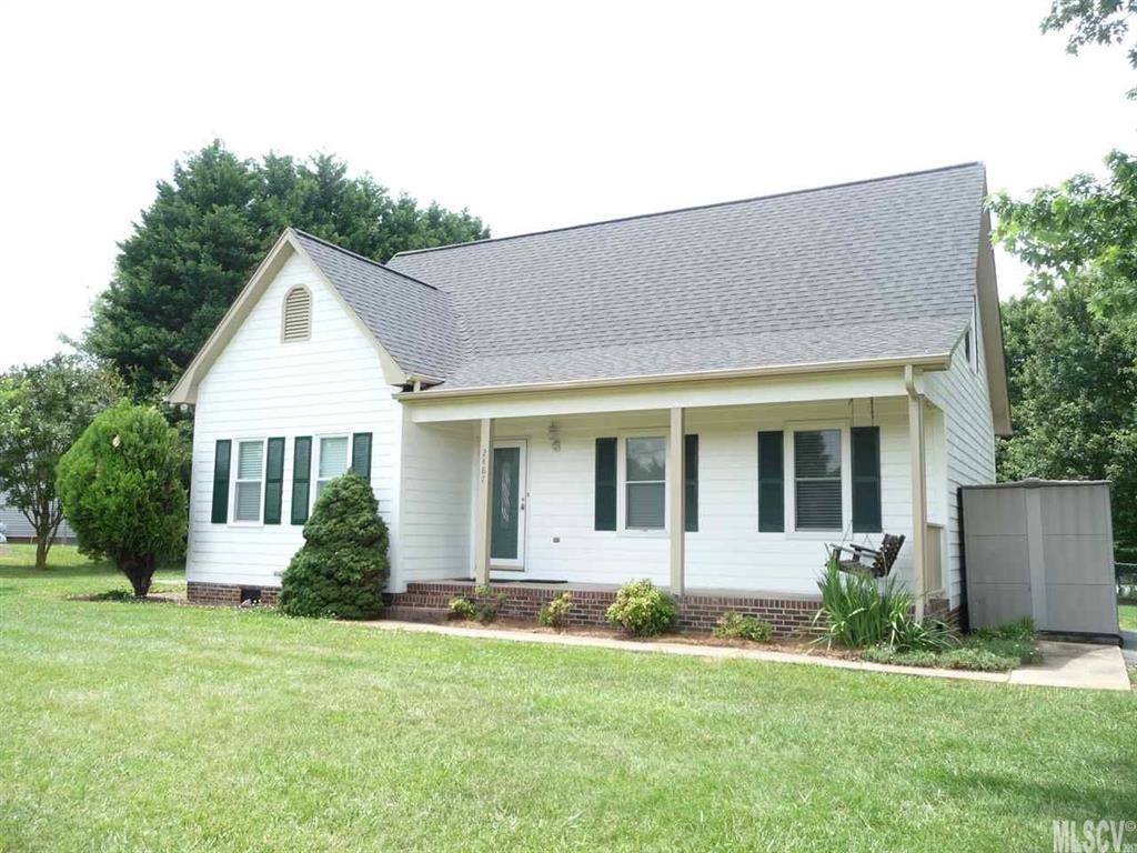 2487 Country Acres Circle Newton NC 28658