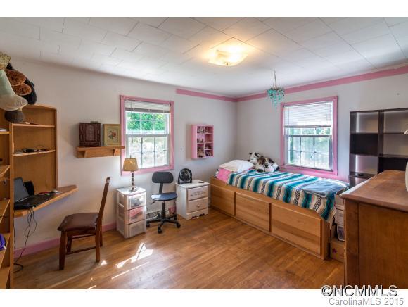 218 Varden Place Swannanoa NC 28778