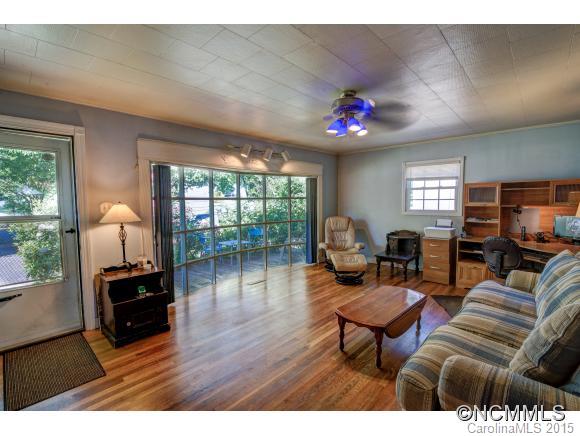 218 Varden Place Swannanoa NC 28778