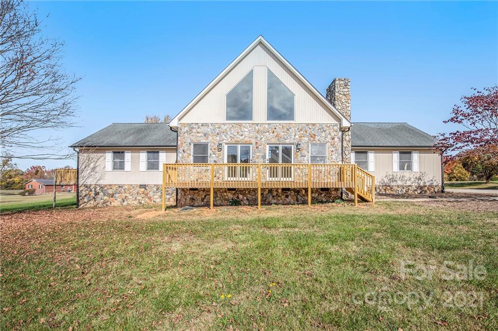 1958 Thornhill Lane Lincolnton NC 28092