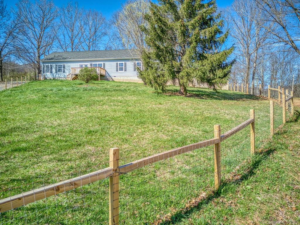 33 Brian Drive Canton NC 28716