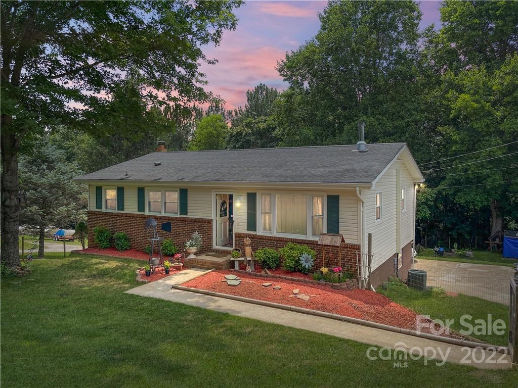 809 Gaddy Road S Nebo NC 28761