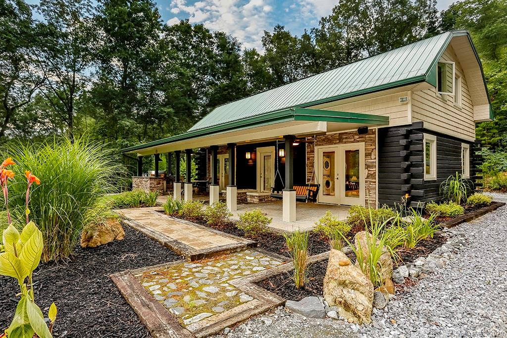 537 Turning Leaf Lane Mill Spring NC 28756