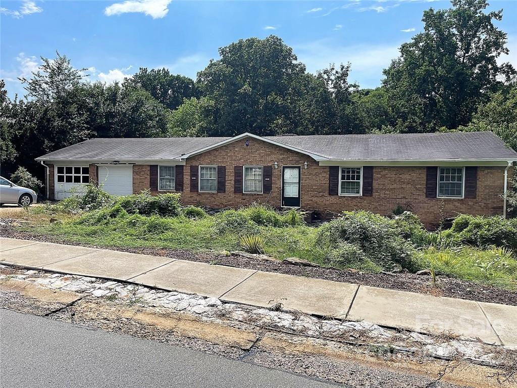 913 S Magnolia Street Mooresville NC 28115