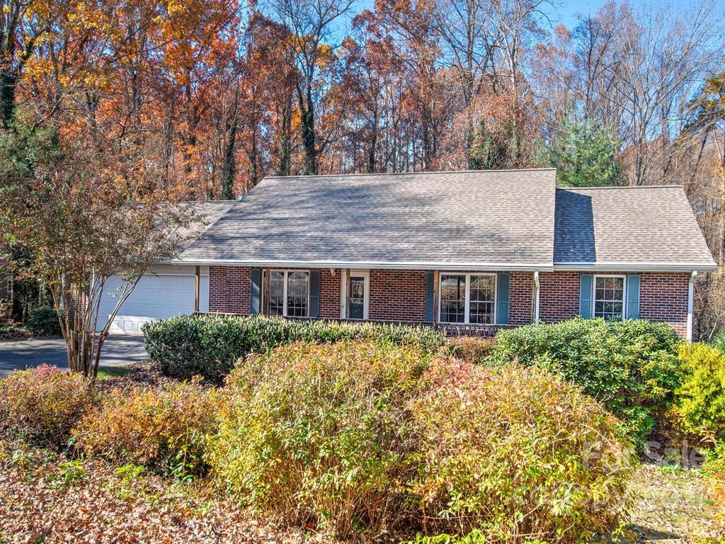 10 Old Asbury Road Candler NC 28715