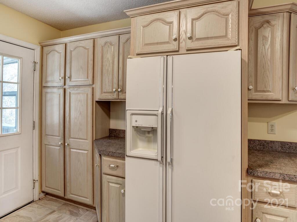 10 Old Asbury Road Candler NC 28715