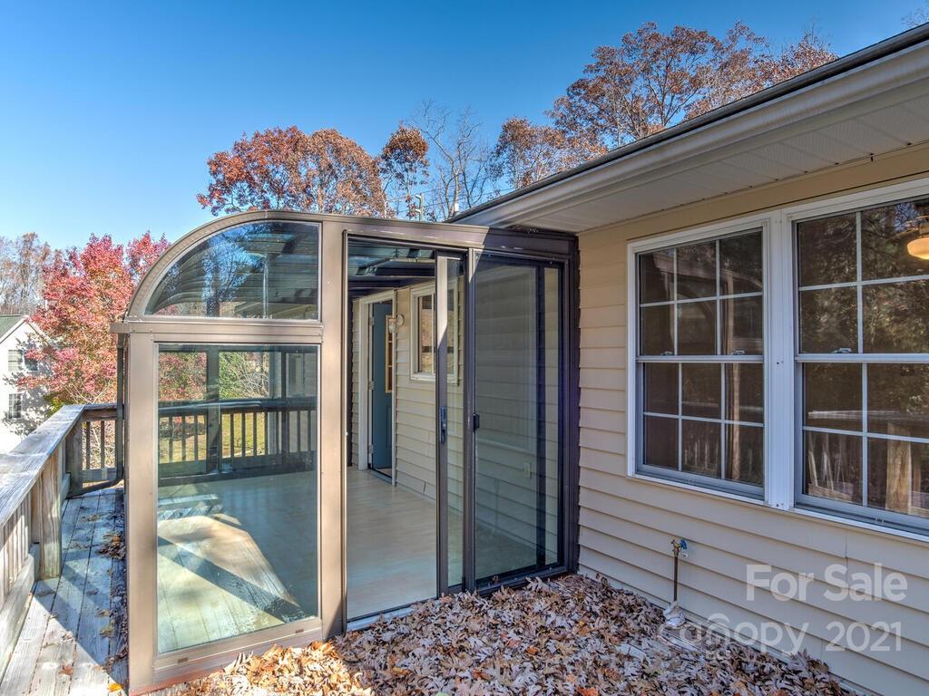 10 Old Asbury Road Candler NC 28715