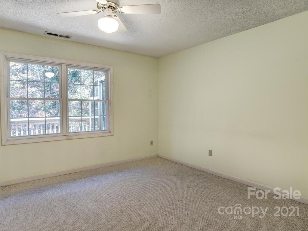 10 Old Asbury Road Candler NC 28715