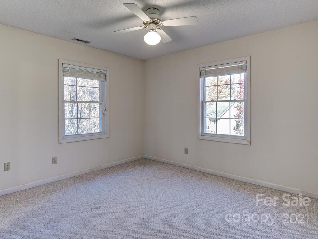 10 Old Asbury Road Candler NC 28715
