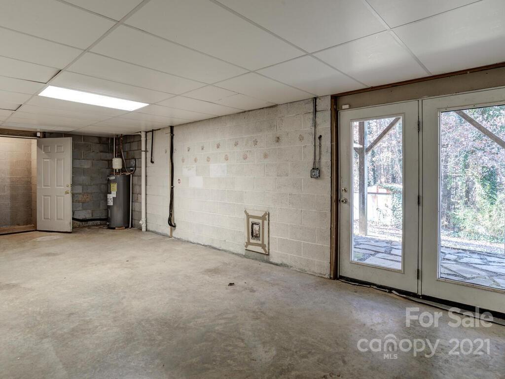 10 Old Asbury Road Candler NC 28715