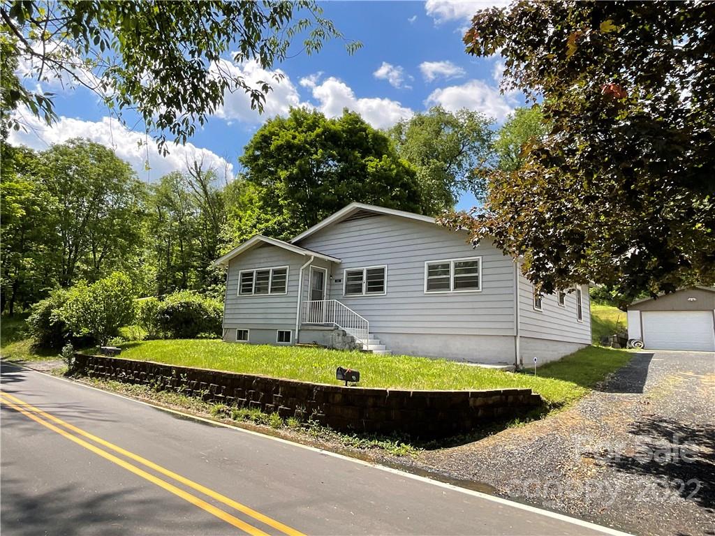 46 White Oak Road Bakersville NC 28705