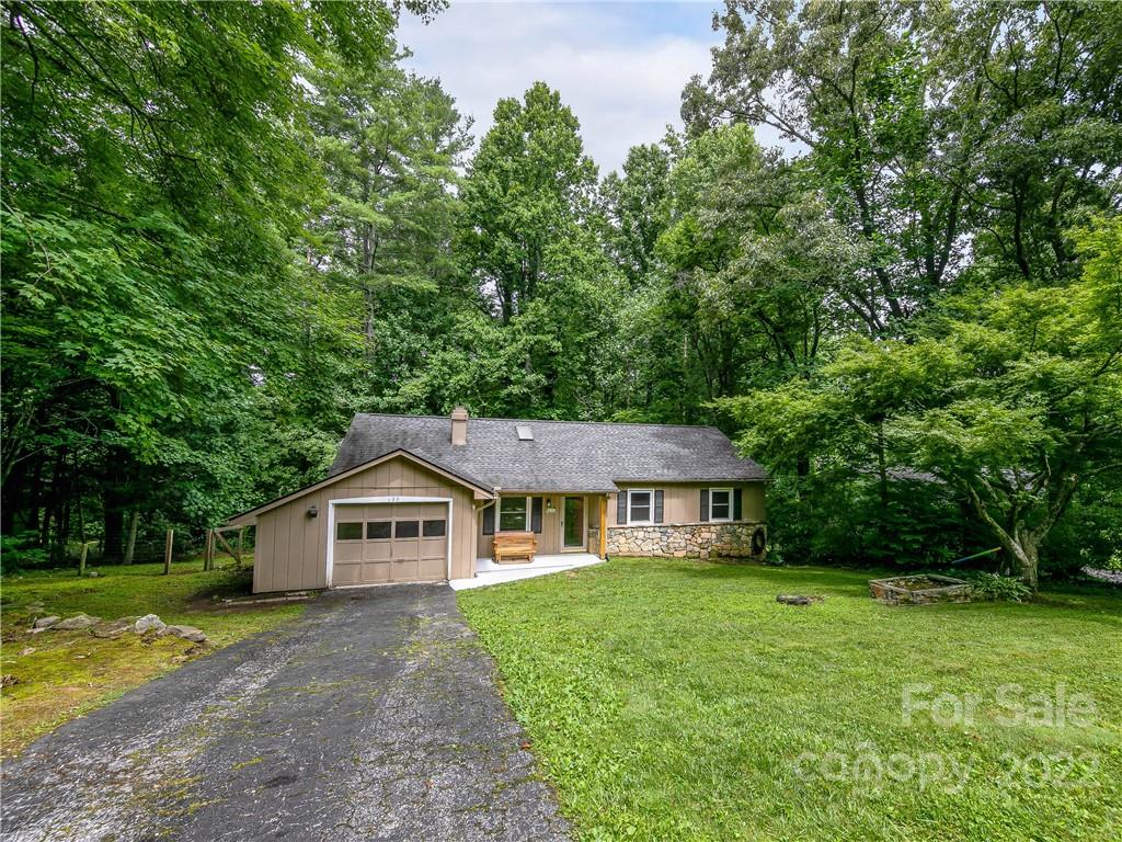 159 Timberlane Drive Etowah NC 28729
