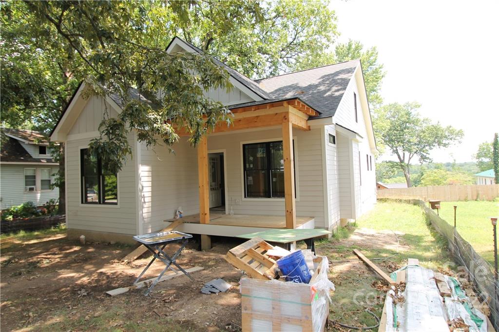 1306 Hyman Avenue Hendersonville NC 28792
